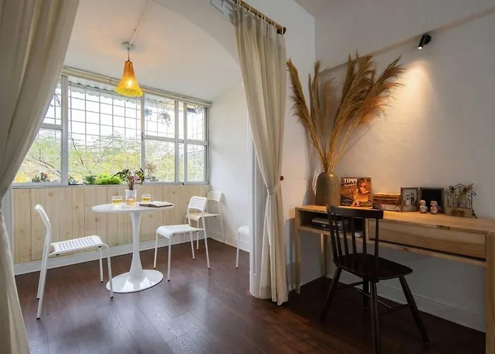 L'Amant Homestay 2